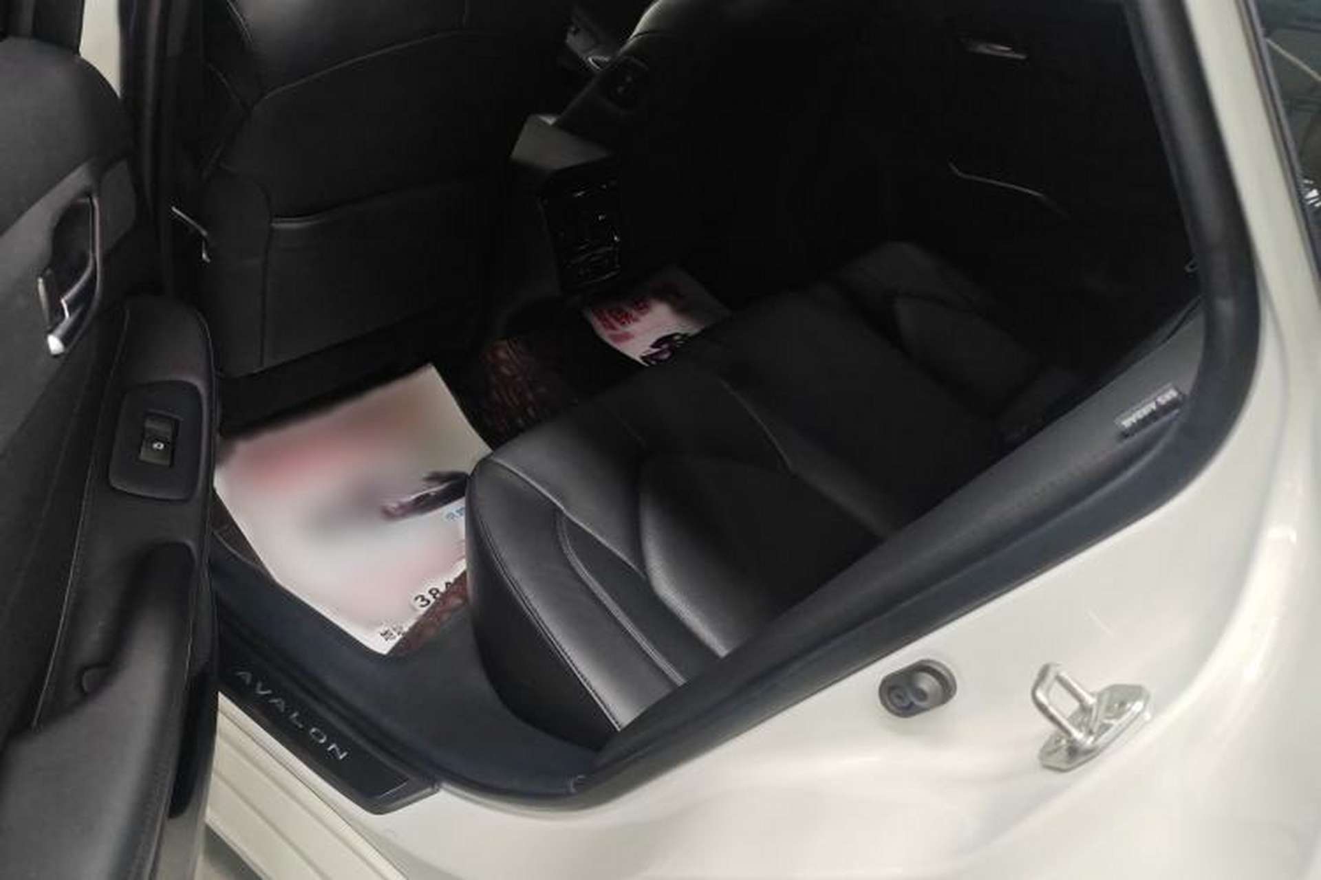 Used Toyota Avalon 2019 2.0L XLE Premium Edition China VI Interior 2