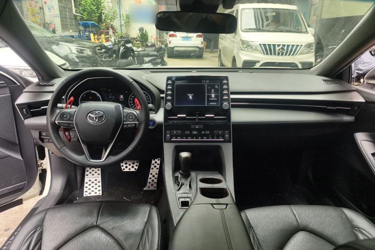 Used Toyota Avalon 2019 Dual-Engine 2.5L XLE Prestige Version China VI Standard Interior 2