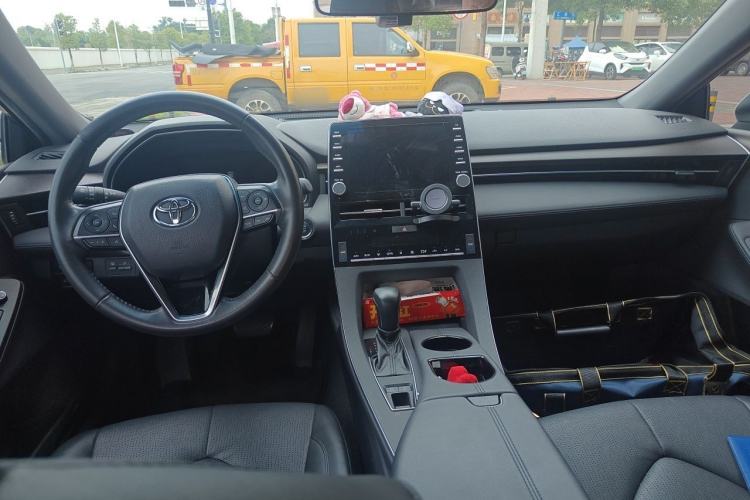 Used Toyota Avalon 2019 2.0L Luxury Edition China VI Standard Interior 2