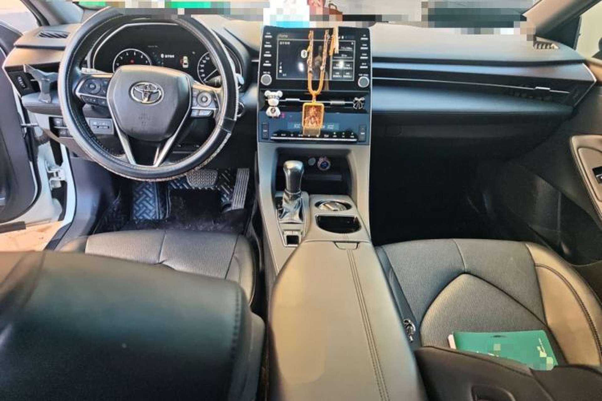 Used Toyota Avalon 2019 2.0L XLE Premium Edition China VI Interior 2