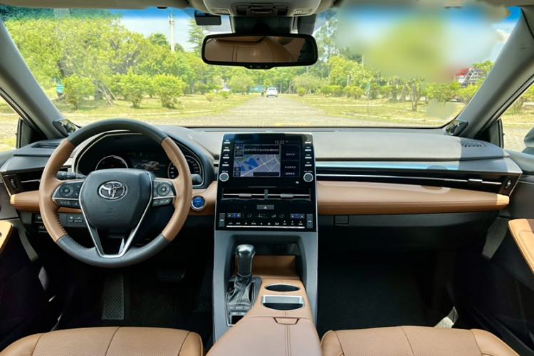 Used Toyota Avalon 2019 Dual-Engine 2.5L Limited Flagship Edition China VI Standard Interior 3