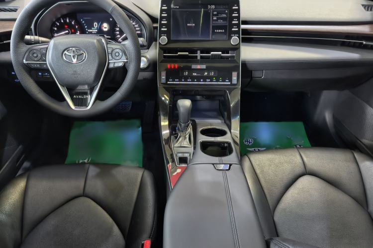 Used Toyota Avalon 2019 2.0L Ambition Edition China VI Interior 3