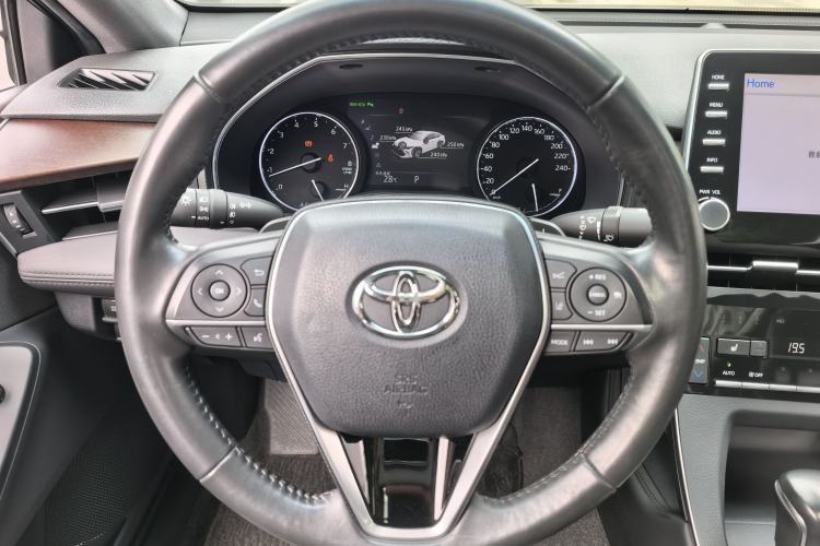 Used Toyota Avalon 2019 2.5L Touring Premium Version China VI Standard Interior 4