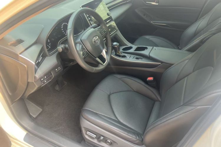 Used Toyota Avalon 2019 2.0L Luxury Edition China VI Standard Interior 4