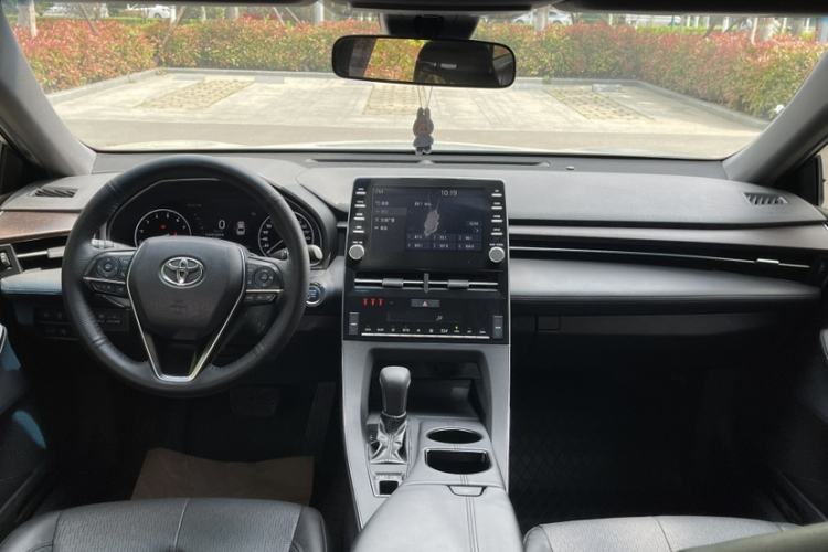 Used Toyota Avalon 2019 2.0L XLE Premium Edition China VI Interior 5