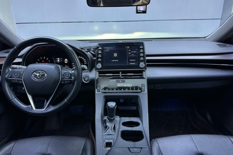Used Toyota Avalon 2019 2.0L Luxury Edition China VI Standard Interior 5