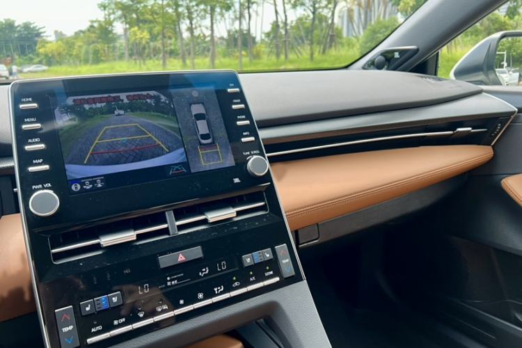 Used Toyota Avalon 2019 Dual-Engine 2.5L Limited Flagship Edition China VI Standard Interior 6