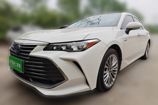 Used Toyota Avalon 2019 Dual-Engine 2.5L XLE Prestige Version China VI Standard