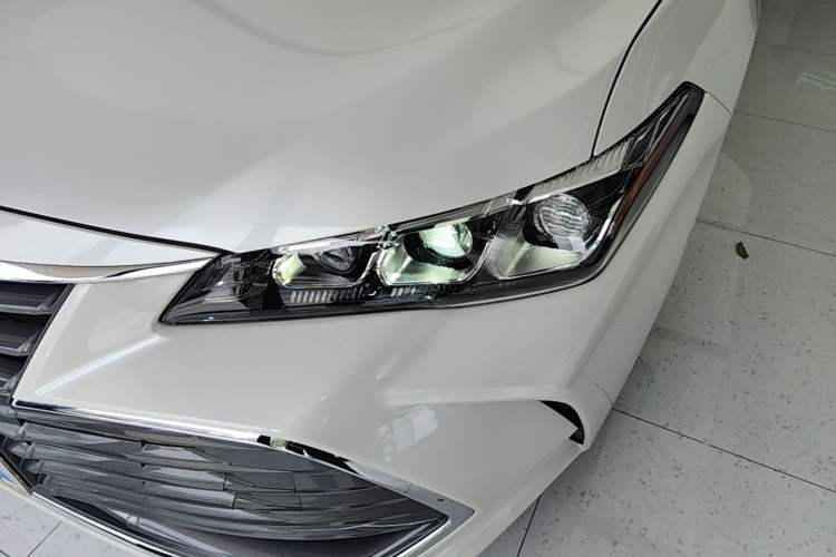 Used Toyota Avalon 2019 2.0L Luxury Edition China VI Standard Left Front Headlight