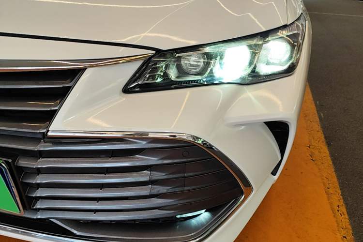 Used Toyota Avalon 2019 2.5L Touring Premium Version China VI Standard Left Front Headlight