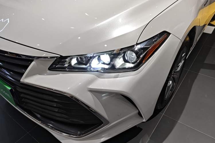 Used Toyota Avalon 2019 Dual-Engine 2.5L Luxury Edition China VI Standard Left Front Headlight
