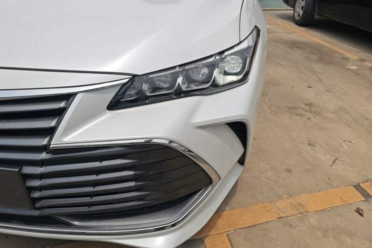 Used Toyota Avalon 2019 Dual-Engine 2.5L Luxury Edition China VI Standard Left Front Headlight