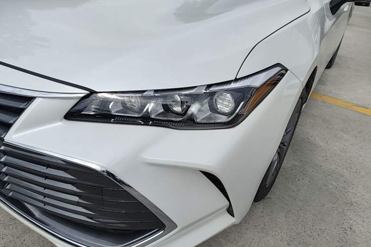 Used Toyota Avalon 2019 2.0L Ambition Edition China VI Left Front Headlight