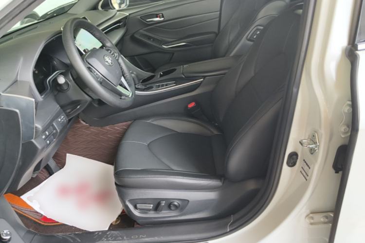 Used Toyota Avalon 2019 Dual-Engine 2.5L Luxury Edition China VI Standard Left Front Seat