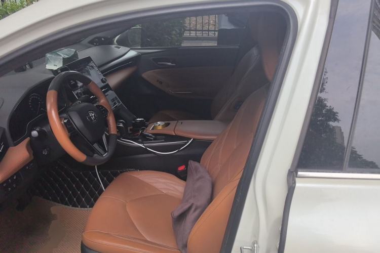 Used Toyota Avalon 2019 Dual-Engine 2.5L Limited Flagship Edition China VI Standard Left Front Seat