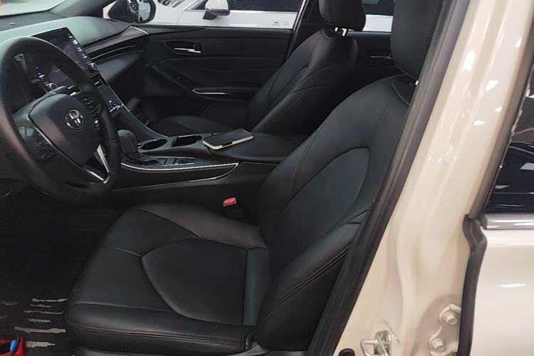 Used Toyota Avalon 2019 2.0L Ambition Edition China VI Left Front Seat