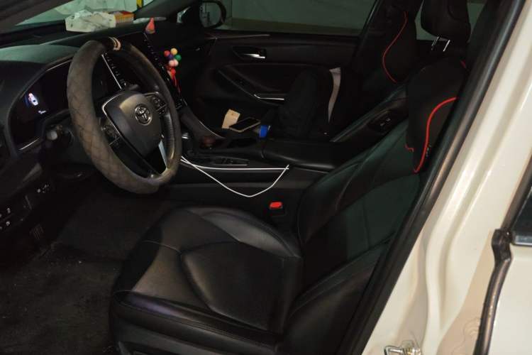 Used Toyota Avalon 2019 Dual-Engine 2.5L Luxury Edition China VI Standard Left Front Seat
