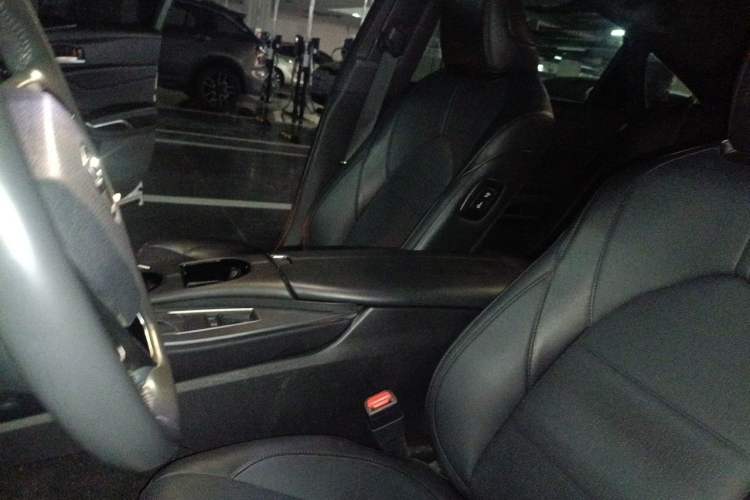 Used Toyota Avalon 2019 2.0L Luxury Edition China VI Standard Left Front Seat