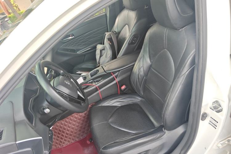 Used Toyota Avalon 2019 Dual-Engine 2.5L XLE Prestige Version China VI Standard Left Front Seat