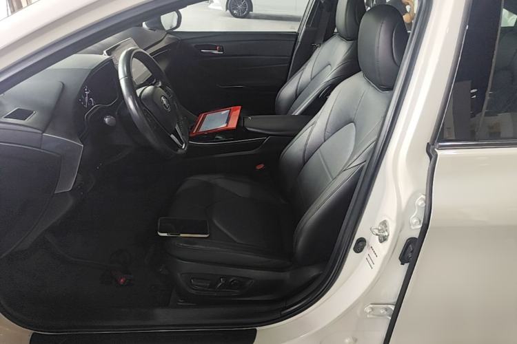 Used Toyota Avalon 2019 Dual-Engine 2.5L Luxury Edition China VI Standard Left Front Seat