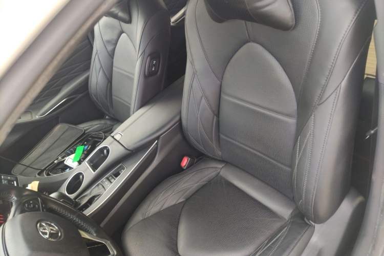 Used Toyota Avalon 2019 2.5L Touring Premium Version China VI Standard Left Front Seat