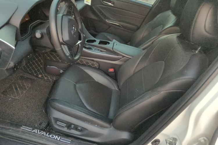 Used Toyota Avalon 2019 2.0L XLE Premium Edition China VI Left Front Seat
