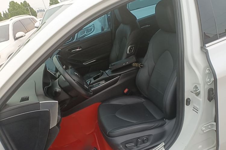 Used Toyota Avalon 2019 2.0L XLE Premium Edition China VI Left Front Seat