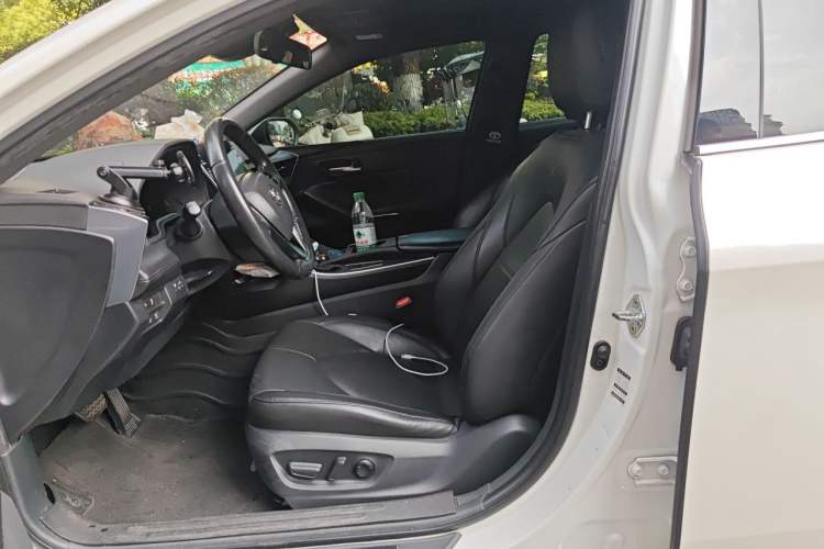 Used Toyota Avalon 2019 2.0L XLE Premium Edition China VI Left Front Seat