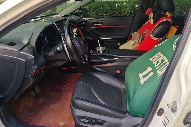 Used Toyota Avalon 2019 2.0L XLE Premium Edition China VI Left Front Seat