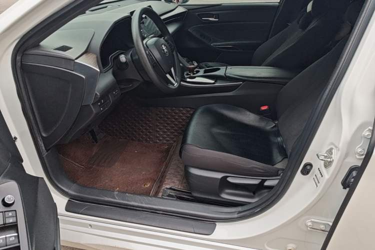 Used Toyota Avalon 2019 2.0L Ambition Edition China VI Left Front Seat