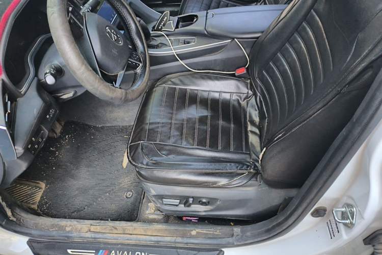 Used Toyota Avalon 2019 2.0L XLE Premium Edition China VI Left Front Seat