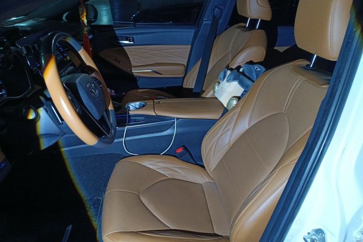 Used Toyota Avalon 2019 2.5L Touring Premium Version China VI Standard Left Front Seat