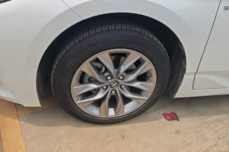 Used Toyota Avalon 2019 Dual-Engine 2.5L Luxury Edition China VI Standard Left Front Wheel Hub