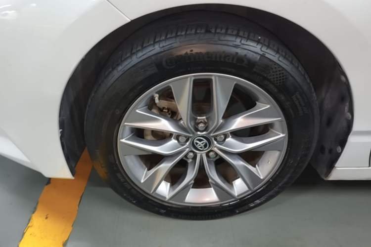 Used Toyota Avalon 2019 2.0L Luxury Edition China VI Standard Left Front Wheel Hub