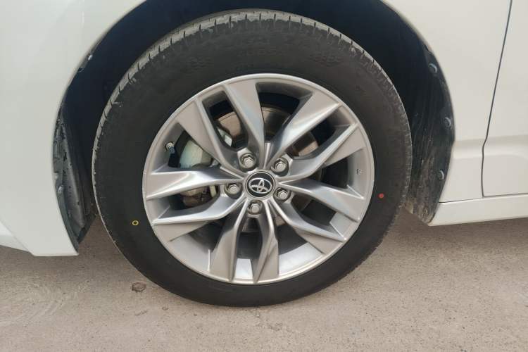 Used Toyota Avalon 2019 Dual-Engine 2.5L Luxury Edition China VI Standard Left Front Wheel Hub