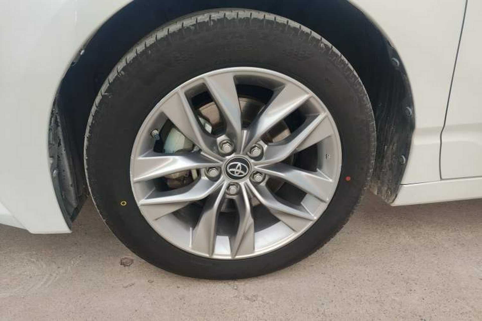 Used Toyota Avalon 2019 Dual-Engine 2.5L Luxury Edition China VI Standard Left Front Wheel Hub