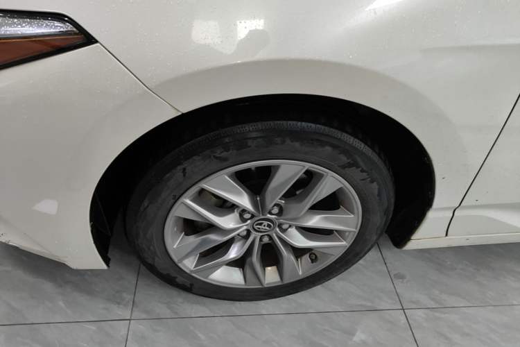 Used Toyota Avalon 2019 Dual-Engine 2.5L Luxury Edition China VI Standard Left Front Wheel Hub