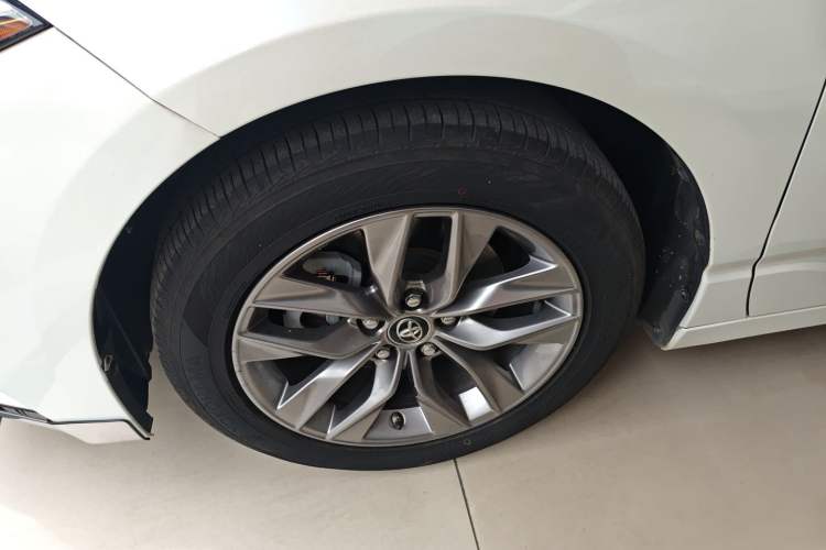 Used Toyota Avalon 2019 2.5L Ambition Version China V Standard Left Front Wheel Hub