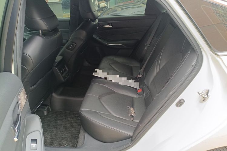 Used Toyota Avalon 2019 2.0L Luxury Edition China VI Standard Left Rear Seat