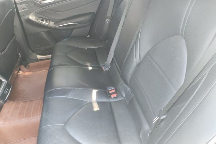 Used Toyota Avalon 2019 Dual-Engine 2.5L Luxury Edition China VI Standard Left Rear Seat