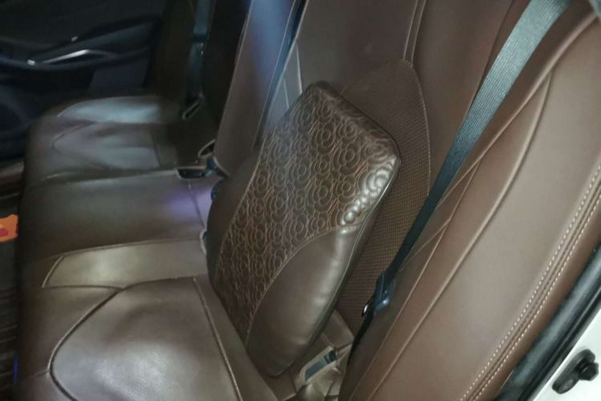 Used Toyota Avalon 2019 2.0L XLE Premium Edition China VI Left Rear Seat