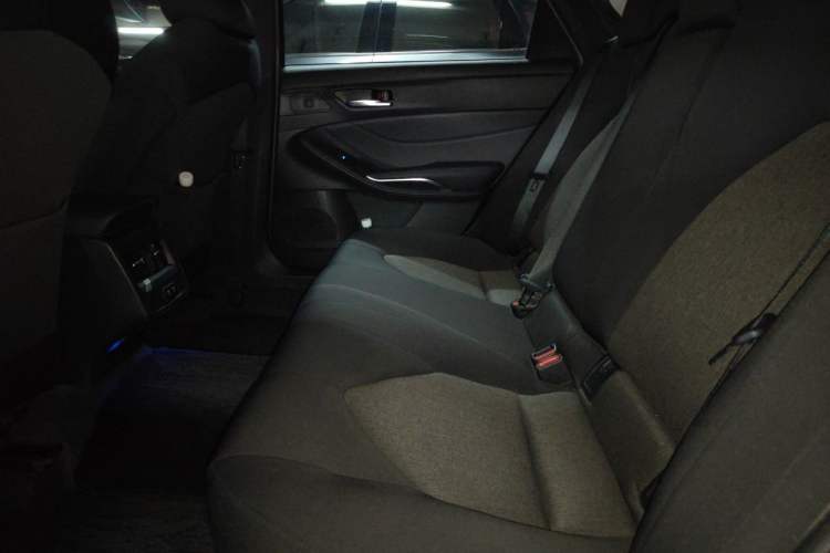 Used Toyota Avalon 2019 2.5L Ambition Version China VI Standard Left Rear Seat