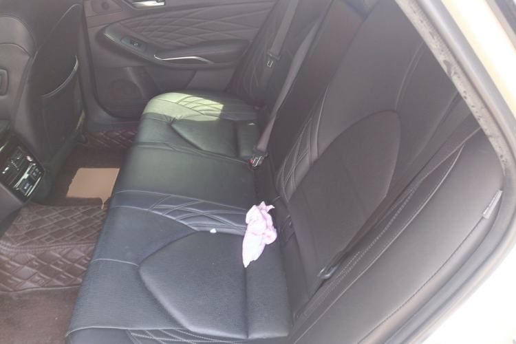 Used Toyota Avalon 2019 2.5L Touring Premium Version China VI Standard Left Rear Seat