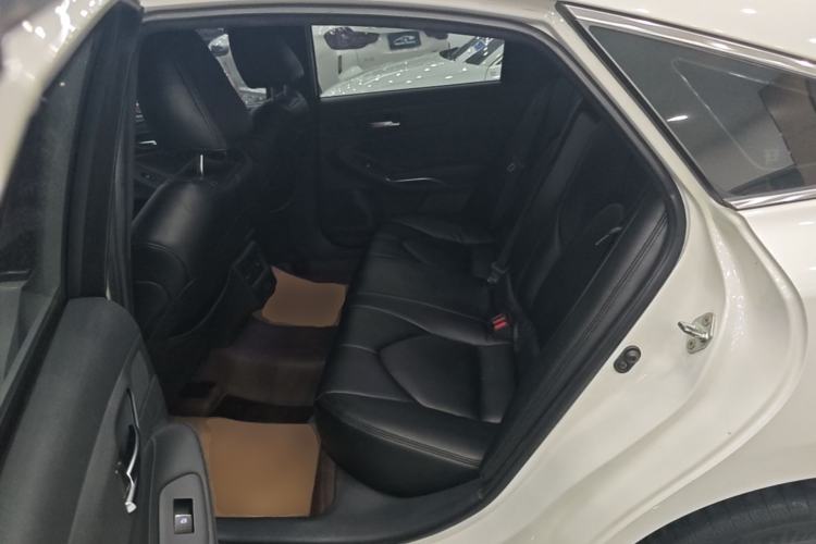 Used Toyota Avalon 2019 2.5L Ambition Version China VI Standard Left Rear Seat