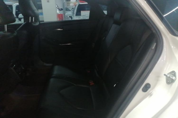 Used Toyota Avalon 2019 Dual-Engine 2.5L Luxury Edition China VI Standard Left Rear Seat