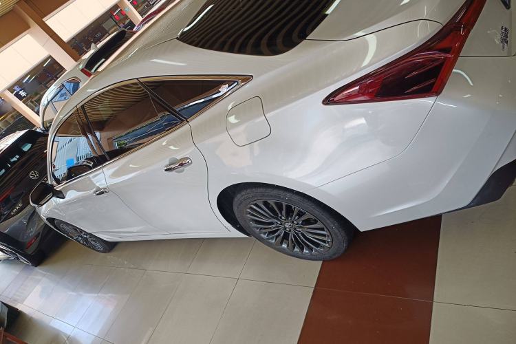 Used Toyota Avalon 2019 2.0L XLE Premium Edition China VI Left Side
