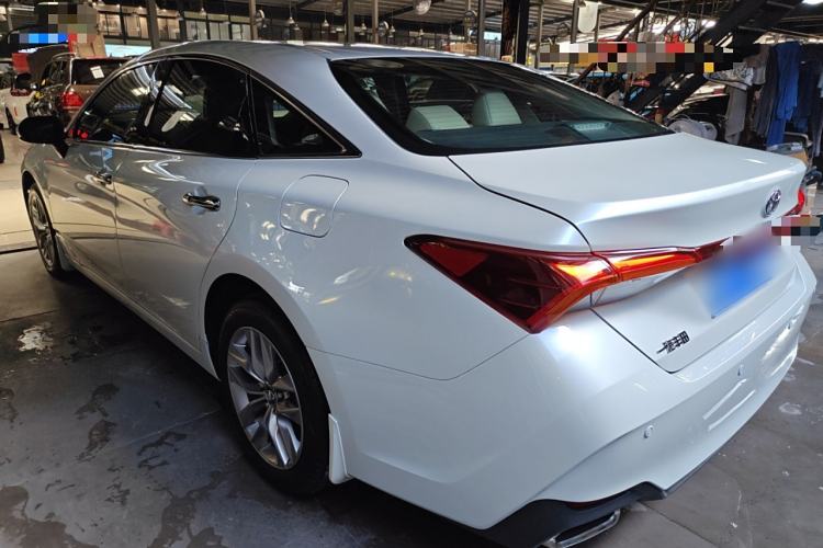 Used Toyota Avalon 2019 2.0L Luxury Edition China VI Standard Left Side