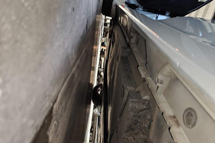 Used Toyota Avalon 2019 2.0L Luxury Edition China VI Standard Left Side Sill