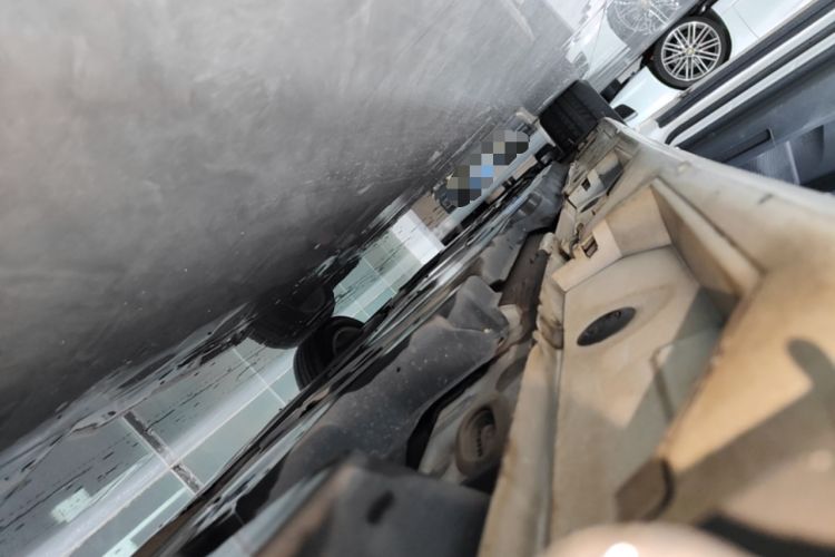 Used Toyota Avalon 2019 Dual-Engine 2.5L Luxury Edition China VI Standard Left Side Sill