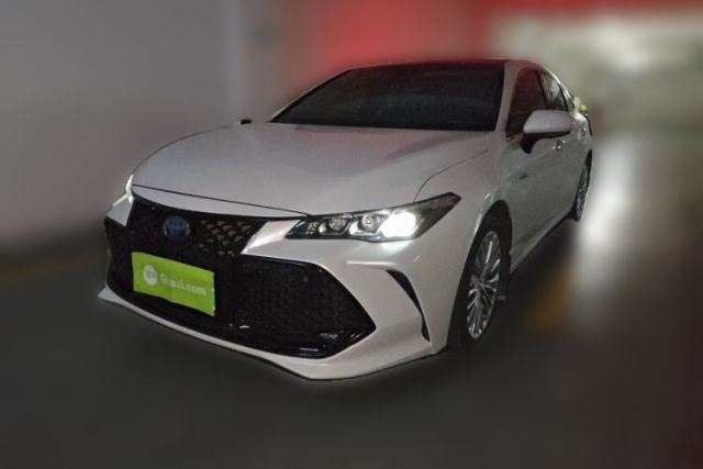 Used Toyota Avalon 2019 Dual-Engine 2.5L XLE Prestige Version China VI Standard